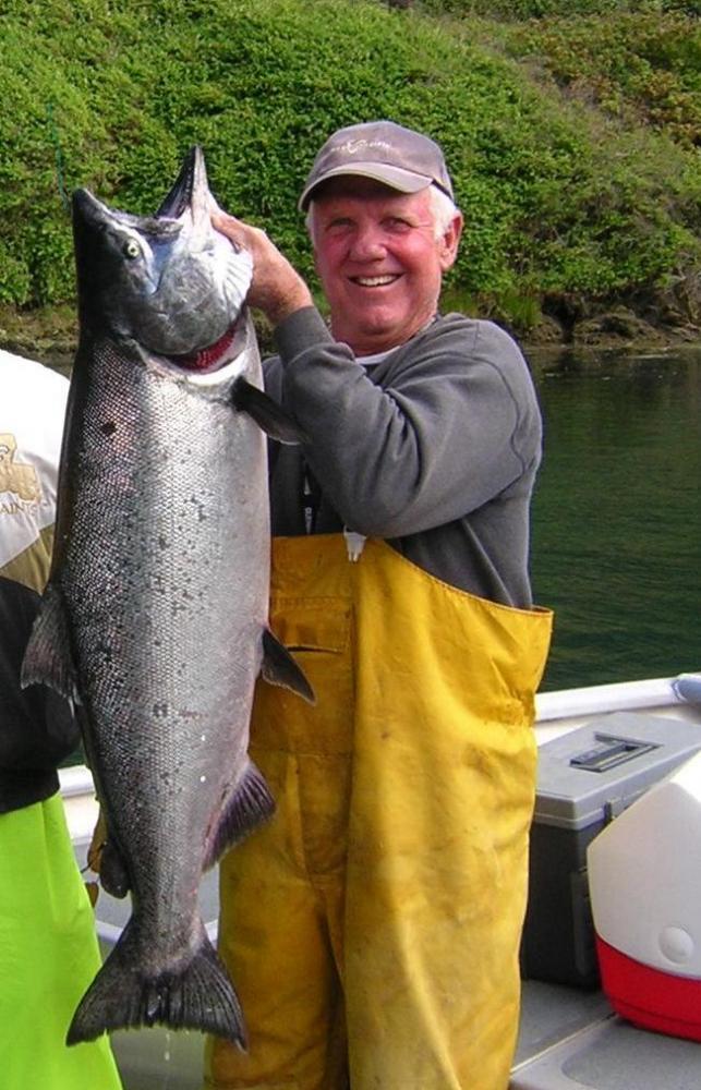 Steve and king salmon 2007