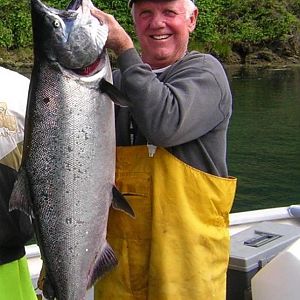 Steve and king salmon 2007