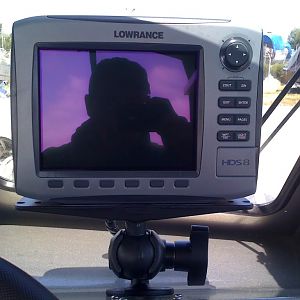 Lowrance HDS 8 with structure scan