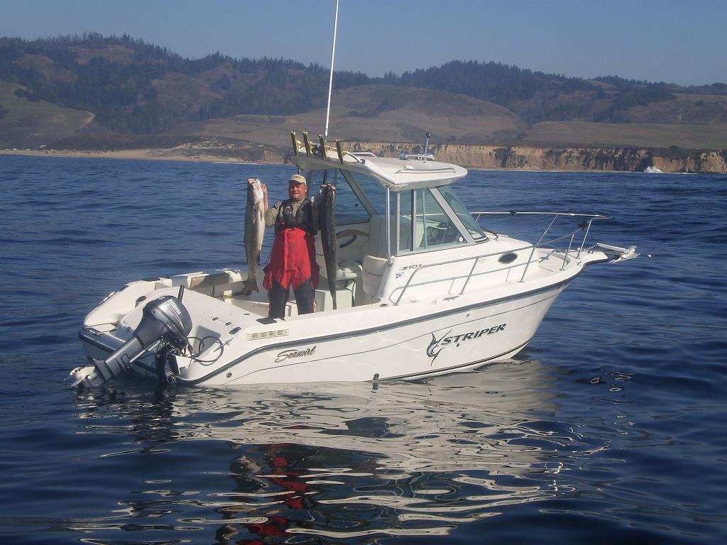 10-29-2011
Managed a nice pair of White Seabass late in October this year.  My family can't get enough of these excellent eating fish.