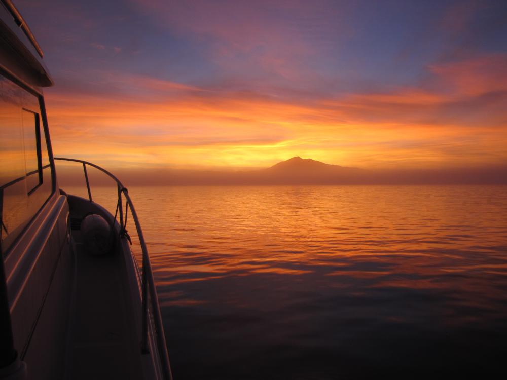 Mt. Tam Sunset from south San Pablo bay.

Rodman 28 starboard.